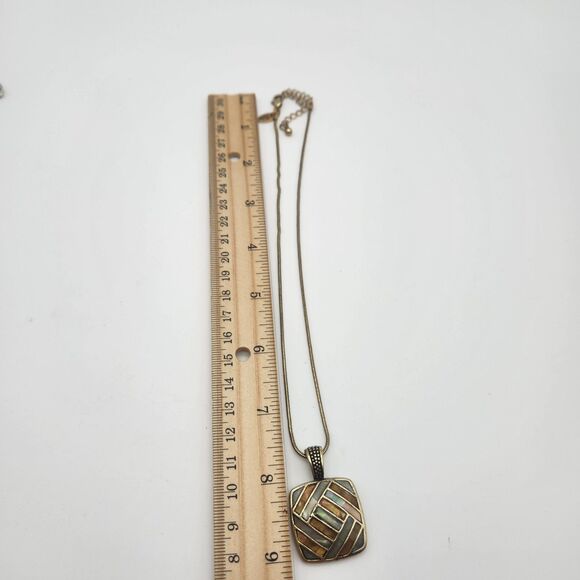 Lia Sophia Honey Necklace 16"-19" - Picture 4 of 5